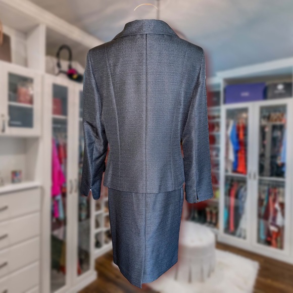 Le Suit Black Blazer and Skirt Set - Picture 2 of 9